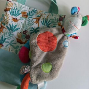 Sac à doudou/ chaussons/ gourde...